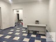 Izdavanje, poslovni prostor, 70m², Ruma, Srbija - image 3