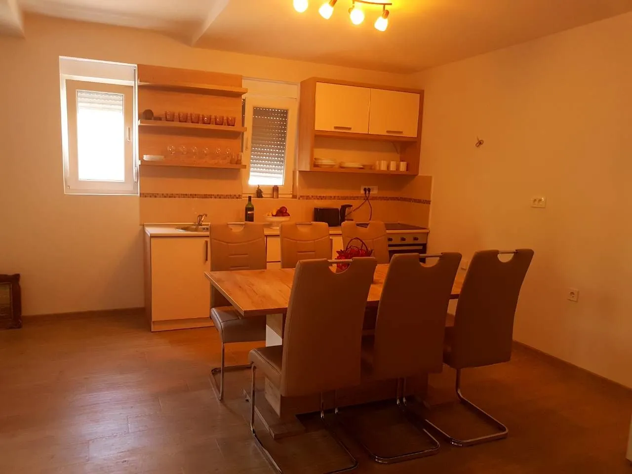 Prodaja, kuća, 498m², Budva, Crna Gora
