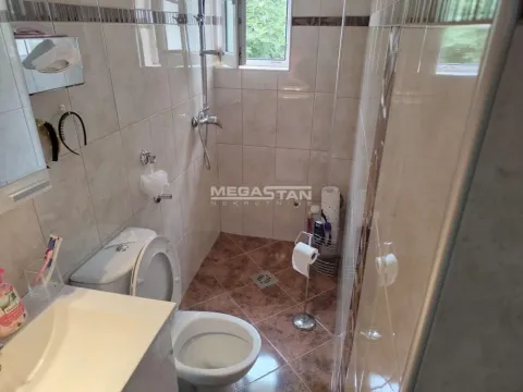 Prodaja, kuća, 280m², Leštane, Grocka - image 13