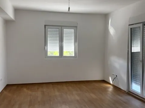 Rent, one bedroom apartment, 59m², Zabjelo, Podgorica - image 8