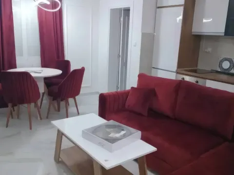 Izdavanje, dvosoban stan, 60m², Centar, Budva - image 6