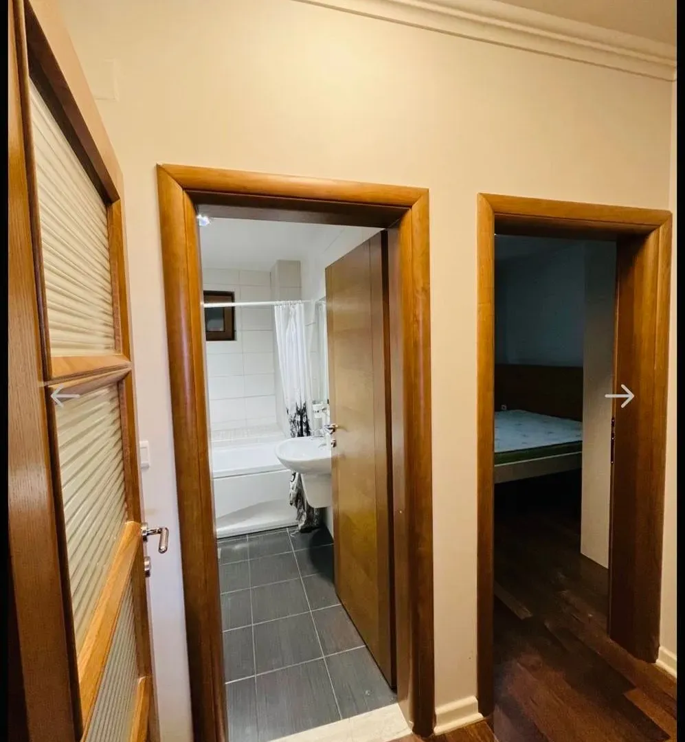 Prodaja, dvosoban stan, 74m², Pržno, Budva