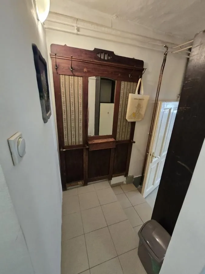 Izdavanje, garsonjera, 25m², Centar, Niš