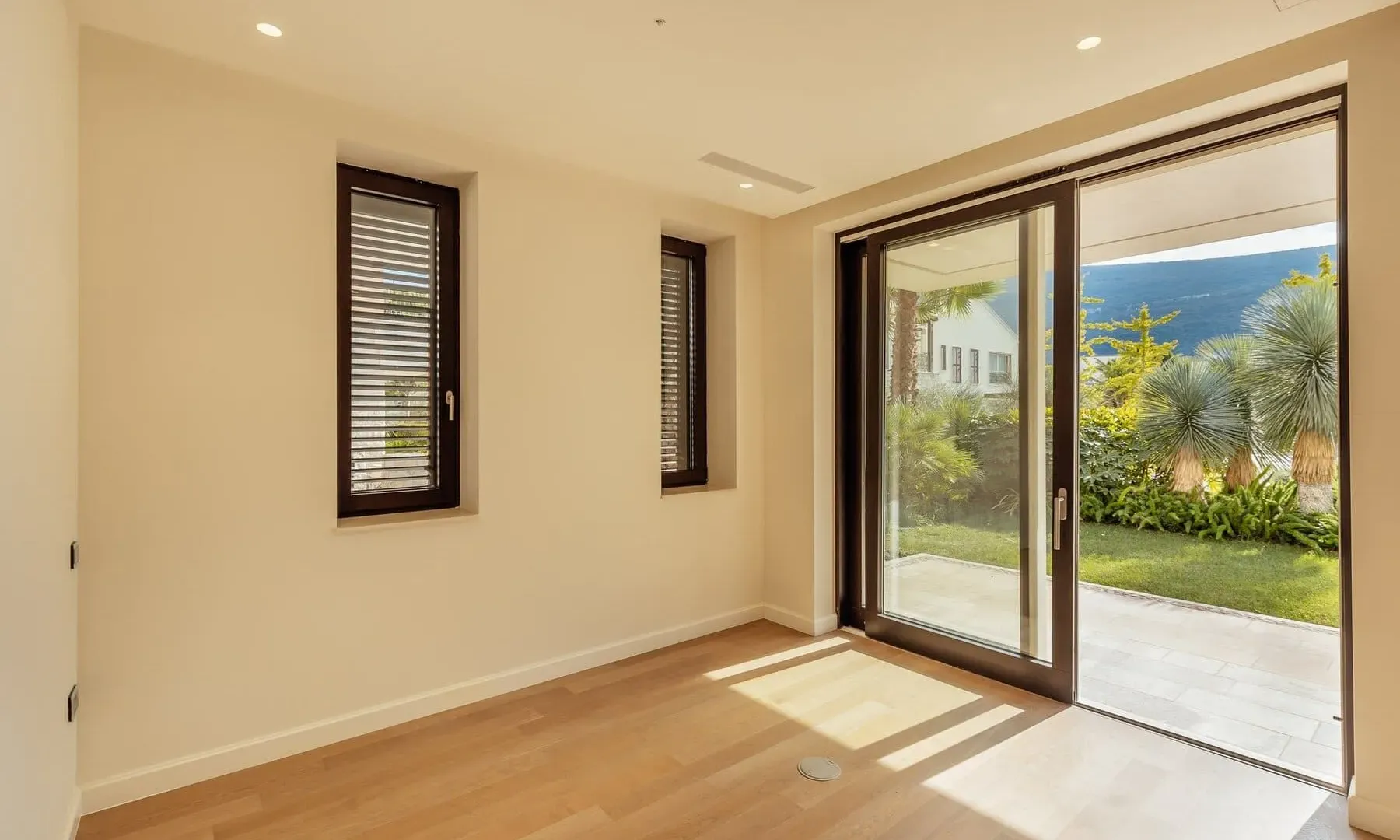 Prodaja, kuća, 325m², Portonovi, Herceg Novi