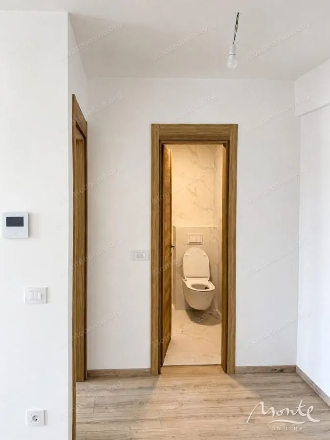 Prodaja, jednosoban stan, 42m², Podkošljun, Budva
