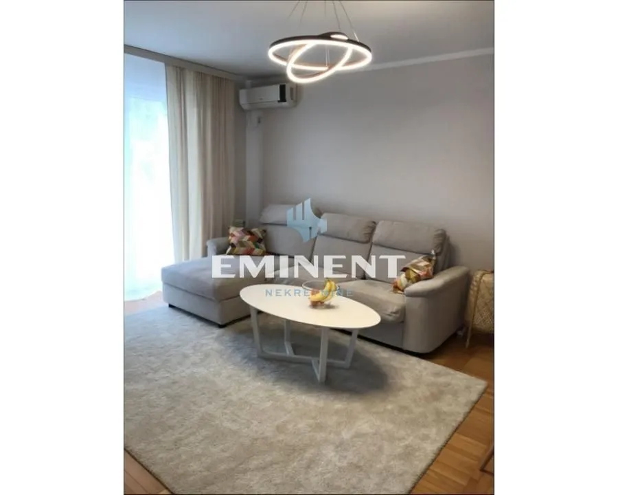 Rent, three bedroom apartment, 72m², Savski Venac, Beograd