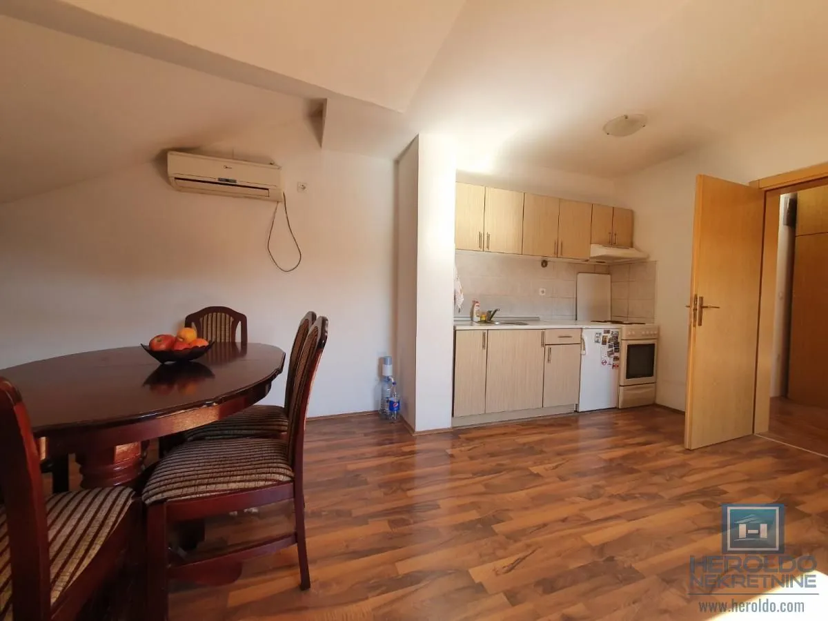 Prodaja, dvosoban stan, 68m², Levač, Jagodina