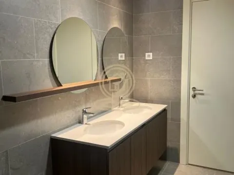 Rent, three bedroom apartment, 114m², Savski Venac, Beograd - image 11