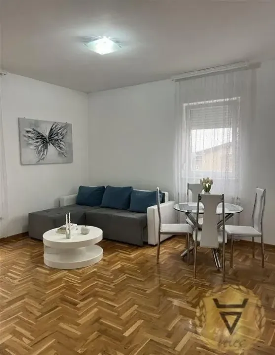 Rent, two bedroom apartment, 50m², Vojvode Vlahovica, Beograd