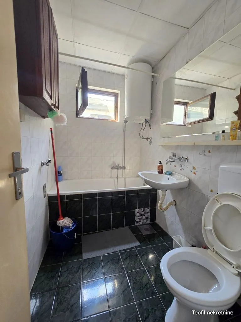 Prodaja, dvosoban stan, 48m², Uciteljsko Naselje, Zvezdara Sve Podlokacije