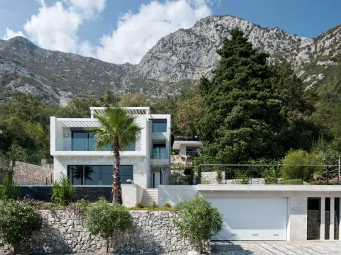 Sale, house, 669m², Strp, Kotor - image 2