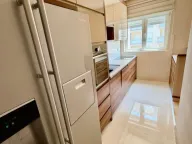 Rent, three bedroom apartment, 100m², City Kvart, Podgorica - image 9