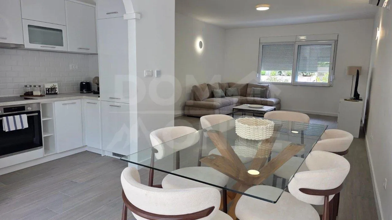 Rent, two bedroom apartment, 95m², Tivat, Crna Gora