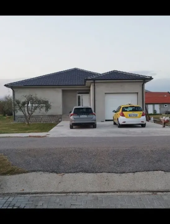 Sale, house, 190m², Donja Gorica, Podgorica