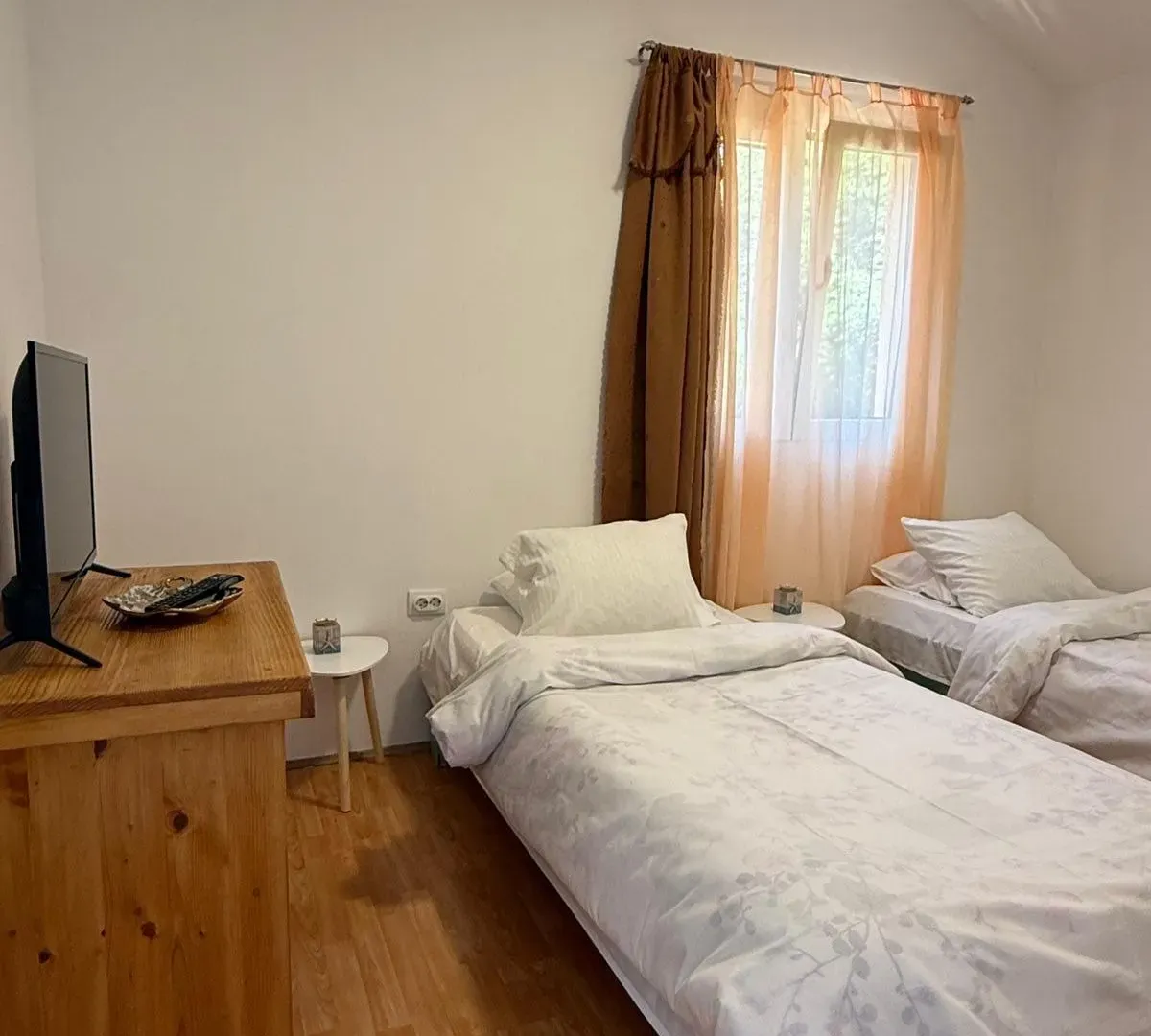 Rent, three bedroom apartment, 85m², Gradiošnica, Tivat