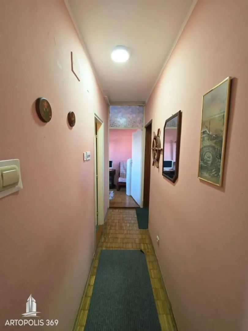 Prodaja, jednosoban stan, 56m², Skojevsko Naselje, Beograd