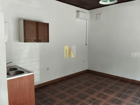 Izdavanje, poslovni prostor, 29m², Telep, Novi Sad Sve Podlokacije - image 4