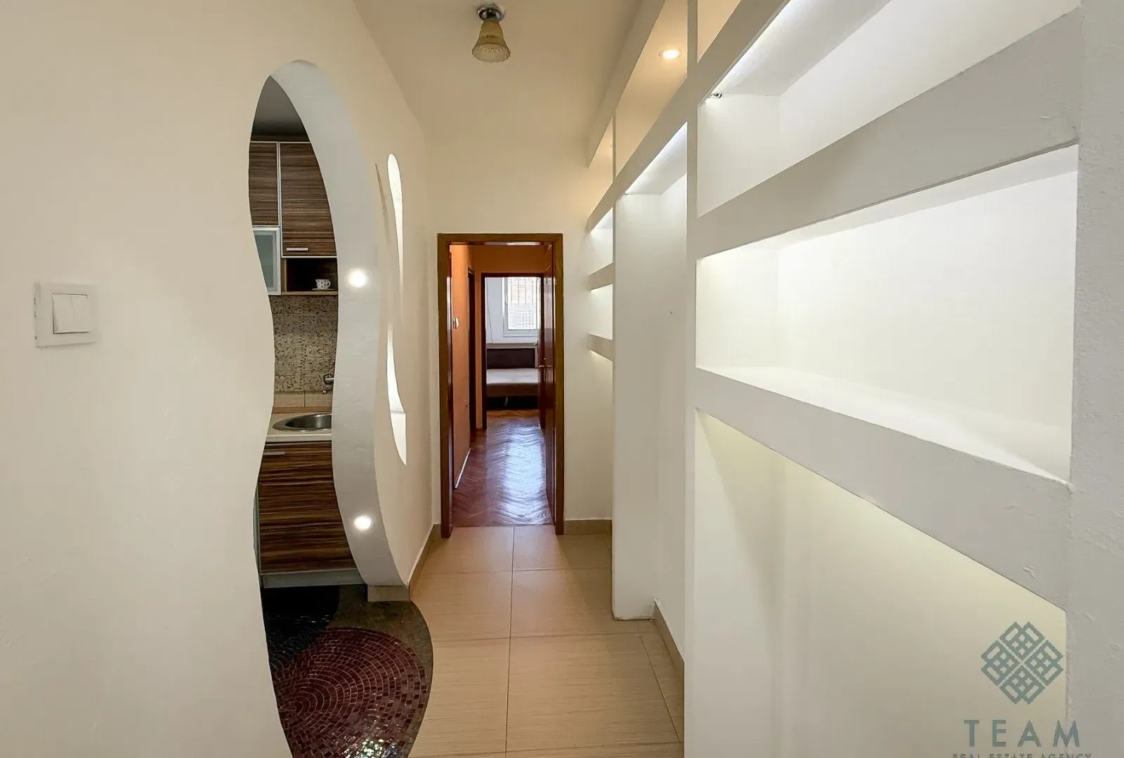 Rent, two bedroom apartment, 68m², Stari Aerodrom, Podgorica