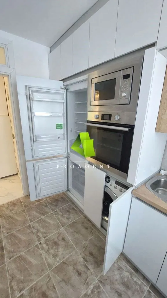 Rent, office space, 52m², Medijana, Niš