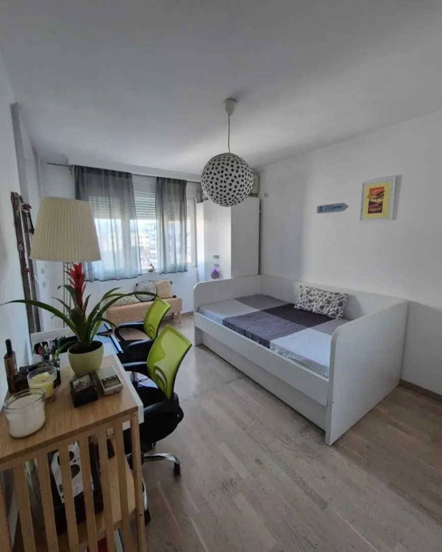 Izdavanje, dvosoban stan, 60m², Preko Morače, Podgorica