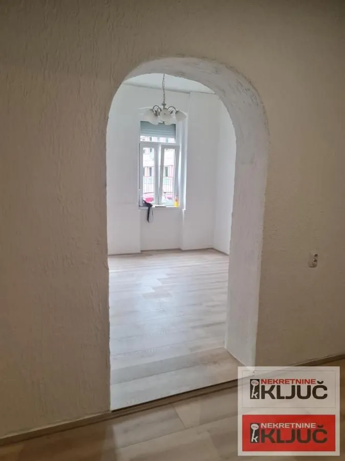 Prodaja, dvosoban stan, 37m², Podbara, Novi Sad Sve Podlokacije