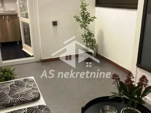 Izdavanje, trosoban stan, 90m², Novi Beograd Sve Podlokacije, Beograd - image 10