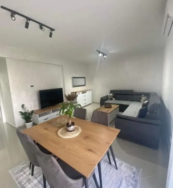 Sale, two bedroom apartment, 69m², Makedonsko naselje, Bar