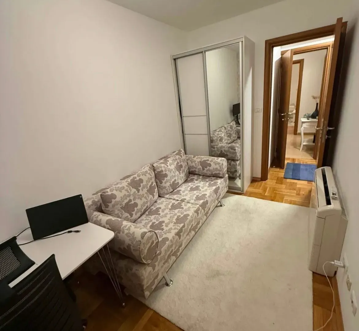 Sale, two bedroom apartment, 69m², Pobrežje, Podgorica
