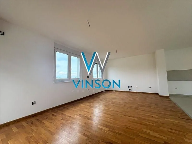 Prodaja, četvorosoban stan, 124m², Sremska Kamenica, Petrovaradin