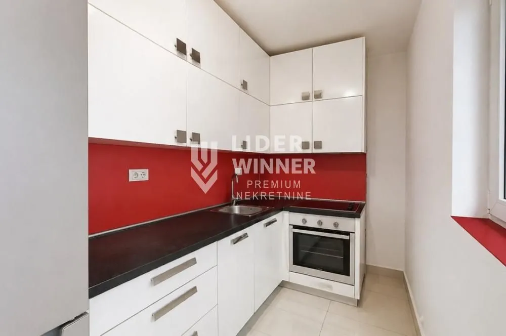 Sale, three bedroom apartment, 76m², Vračar Sve Podlokacije, Beograd