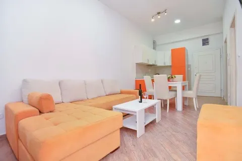 Rent, one bedroom apartment, 45m², Centar, Budva - image 7