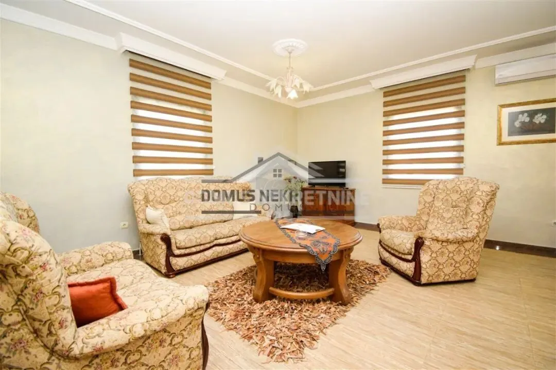 Rent, house, 160m², Donja Gorica, Podgorica