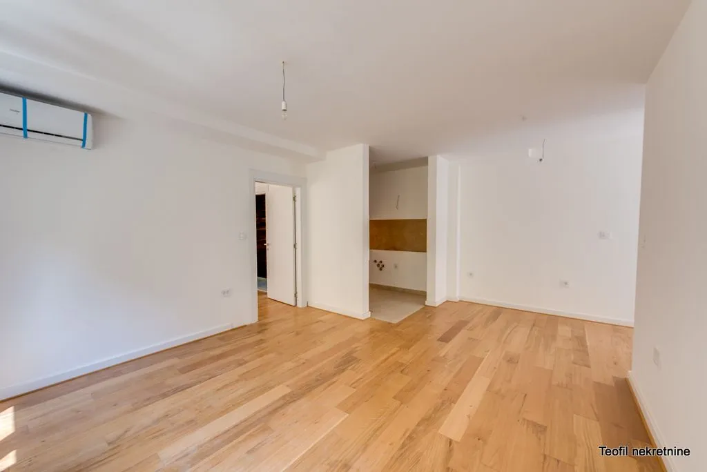 Prodaja, trosoban stan, 88m², Palilula, Niš
