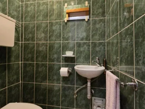 Prodaja, kuća, 350m², Stari Aerodrom, Podgorica - image 6