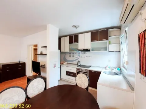 Prodaja, trosoban stan, 57m², Južni Bulevar, Vračar Sve Podlokacije - image 6