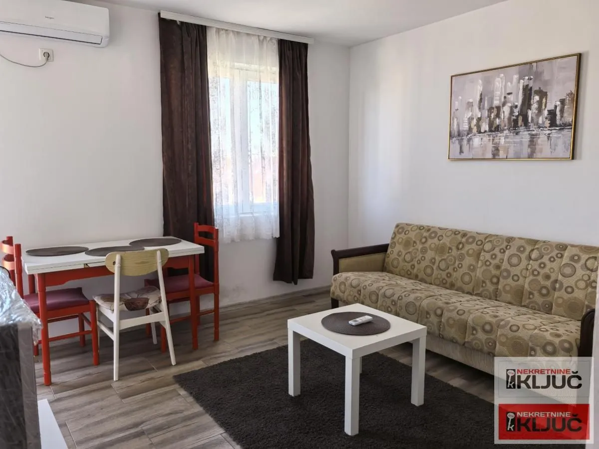 Rent, one bedroom apartment, 38m², Grbavica, Novi Sad Sve Podlokacije