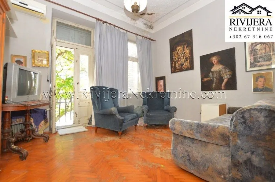 Prodaja, četvorosoban stan, 146m², Centar, Herceg Novi