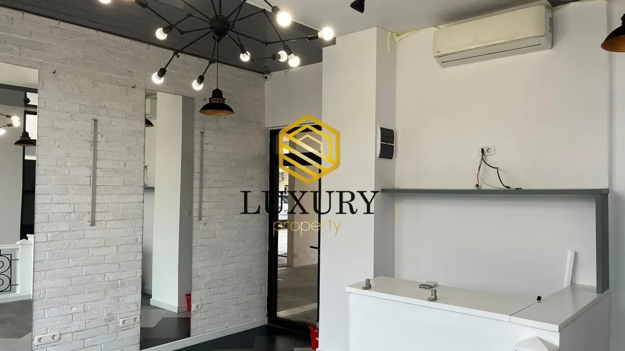 Izdavanje, poslovni prostor, 92m², Dalmatinska ulica, Podgorica