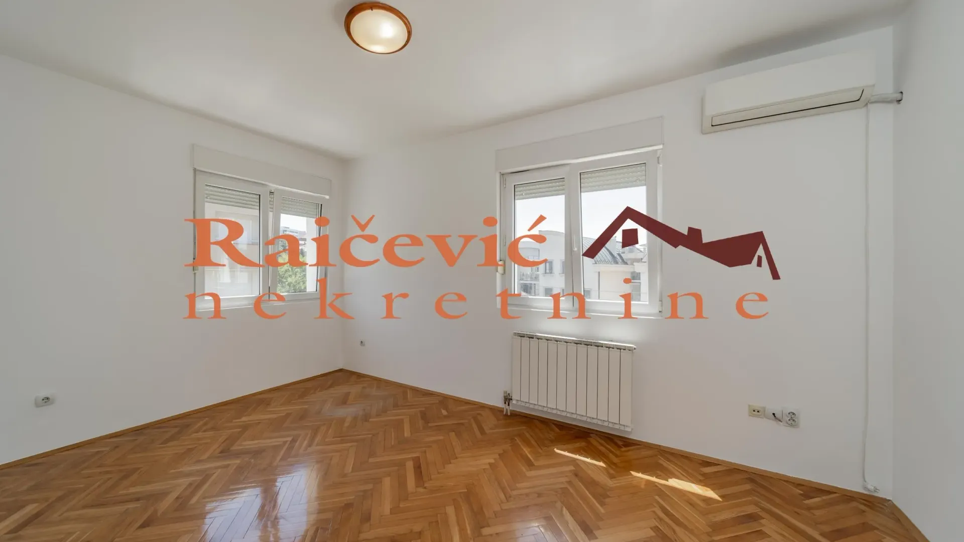 Prodaja, četvorosoban stan, 117m², Savski Venac, Beograd