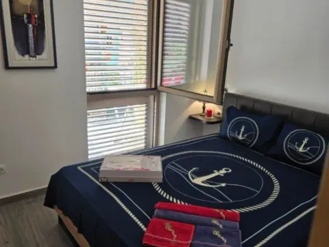 Izdavanje, dvosoban stan, 48m², Centar, Herceg Novi - image 7