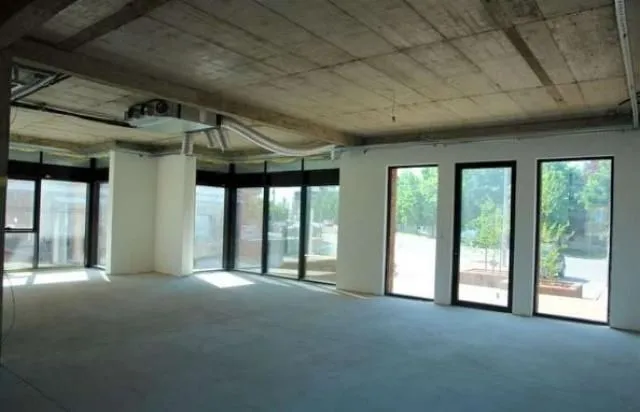 Rent, office space, 214m², Altina, Beograd