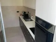 Izdavanje, trosoban stan, 110m², Čubura, Beograd - image 7