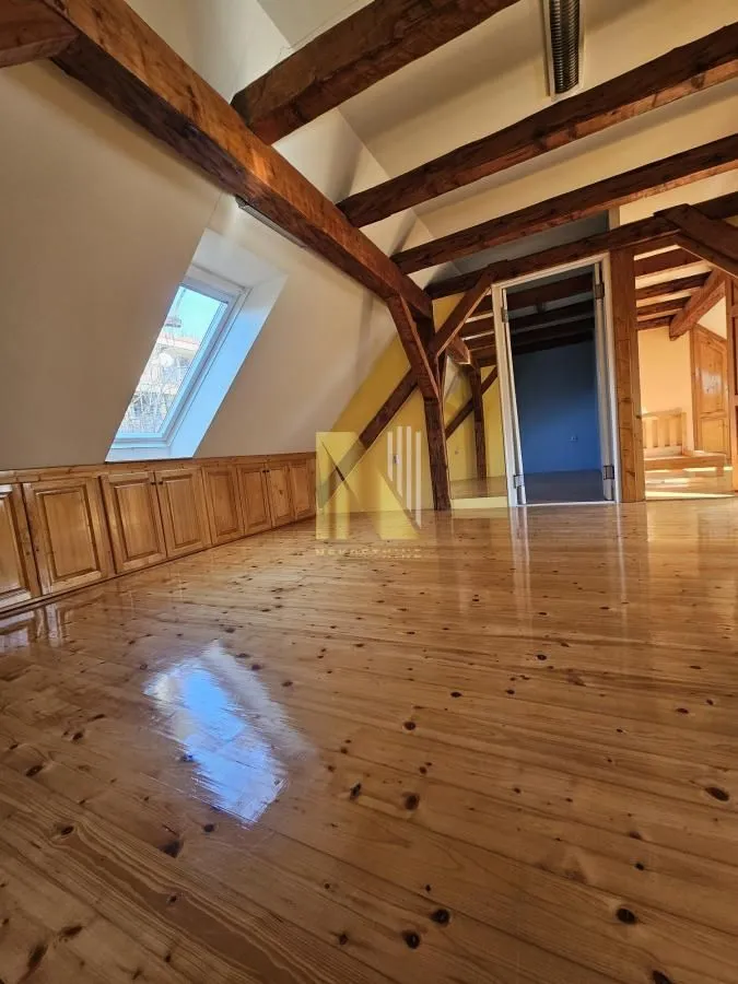 Prodaja, stan, 252m², Centar, Subotica