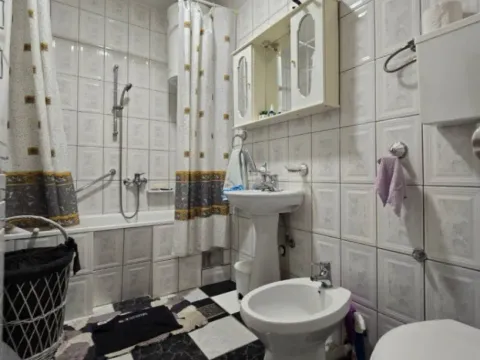 Prodaja, kuća, 350m², Stari Aerodrom, Podgorica - image 7