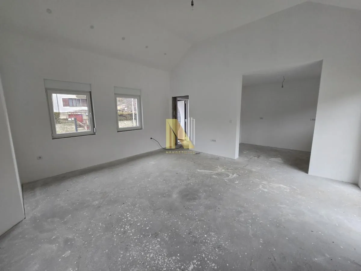 Prodaja, kuća, 125m², Ledinci, Petrovaradin