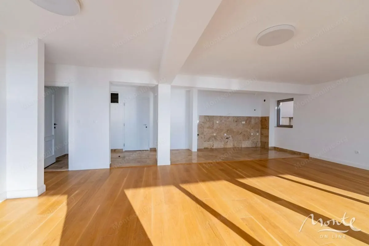 Sale, three bedroom apartment, 160m², Pržno, Budva