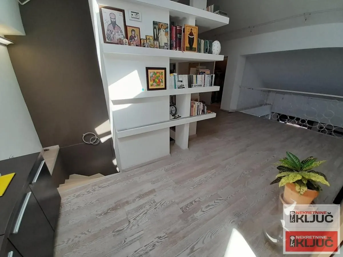 Prodaja, stan, 143m², Centar, Novi Sad