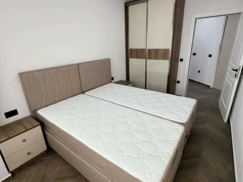 Izdavanje, dvosoban stan, 85m², Šušanj, Bar - image 7