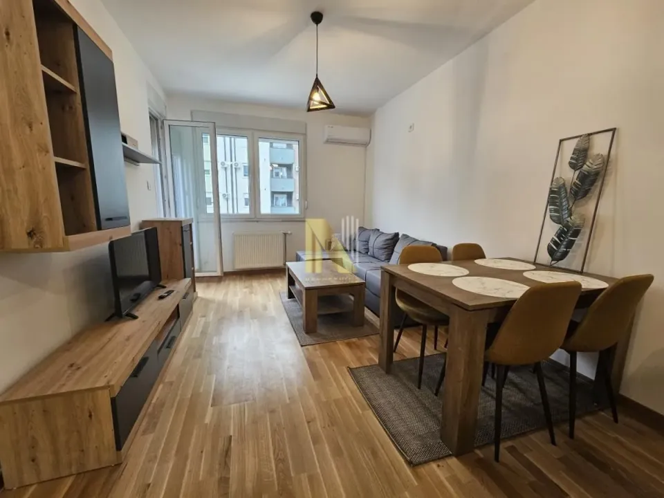 Prodaja, jednosoban stan, 39m², Avijatičarsko naselje, Novi Sad Sve Podlokacije