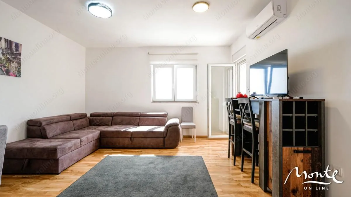 Sale, two bedroom apartment, 59m², Bečići, Budva